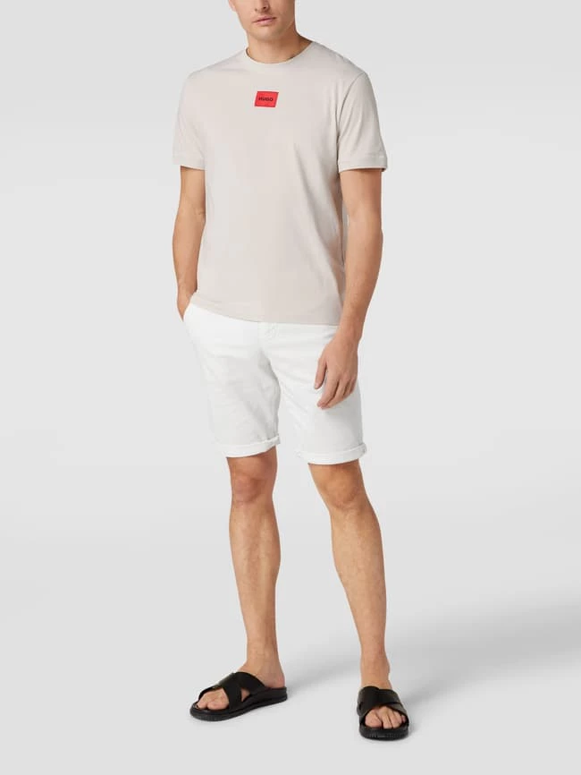 HUGO T-Shirt Mit Logo-Stitching Modell 'Diragonilo' - Beige 1 HUGO T-Shirt Mit Logo-Stitching Modell 'Diragonilo' - Beige